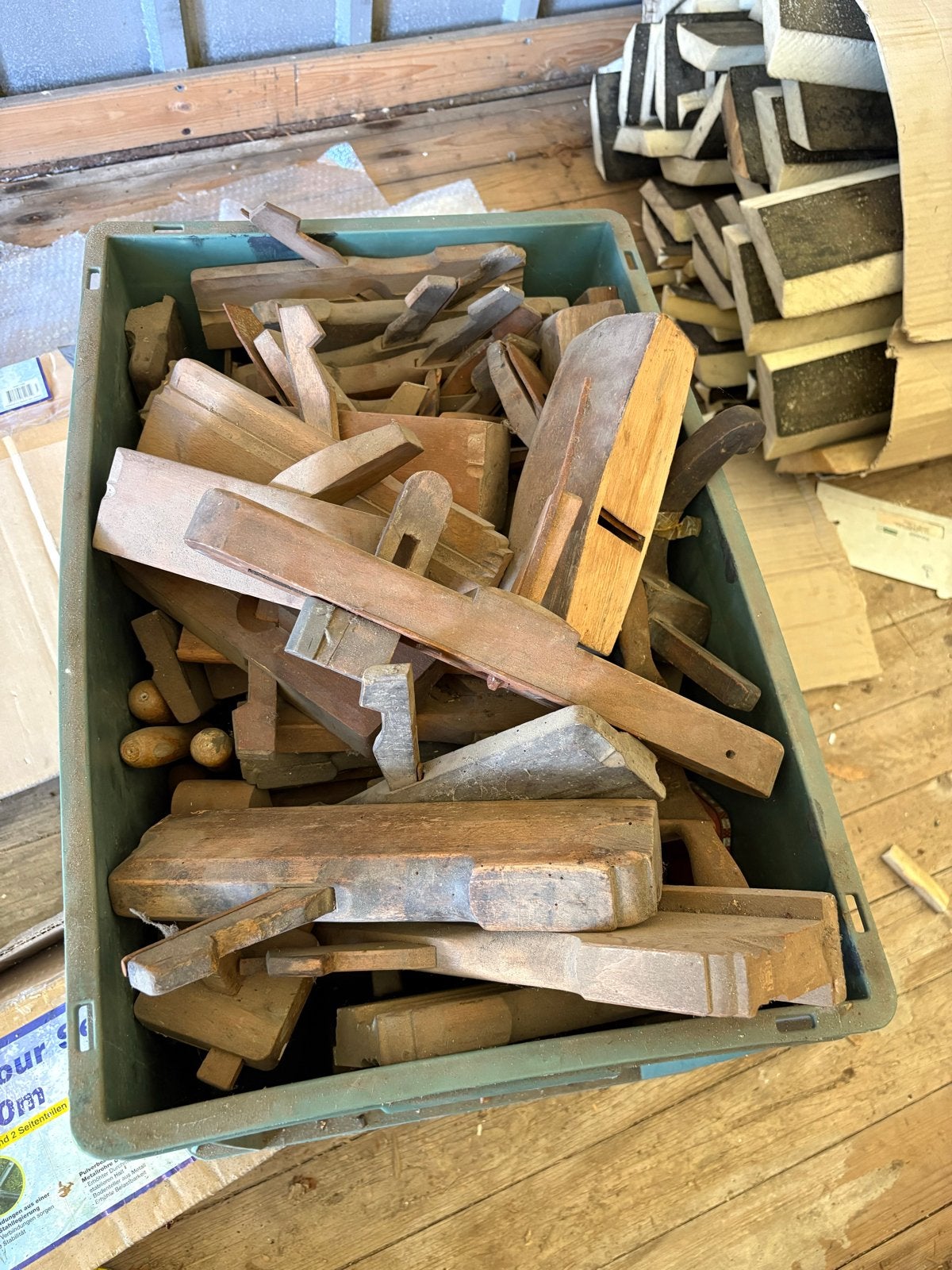 Grote partij oude houten schaven voor restauratie/decoratie, Ophalen