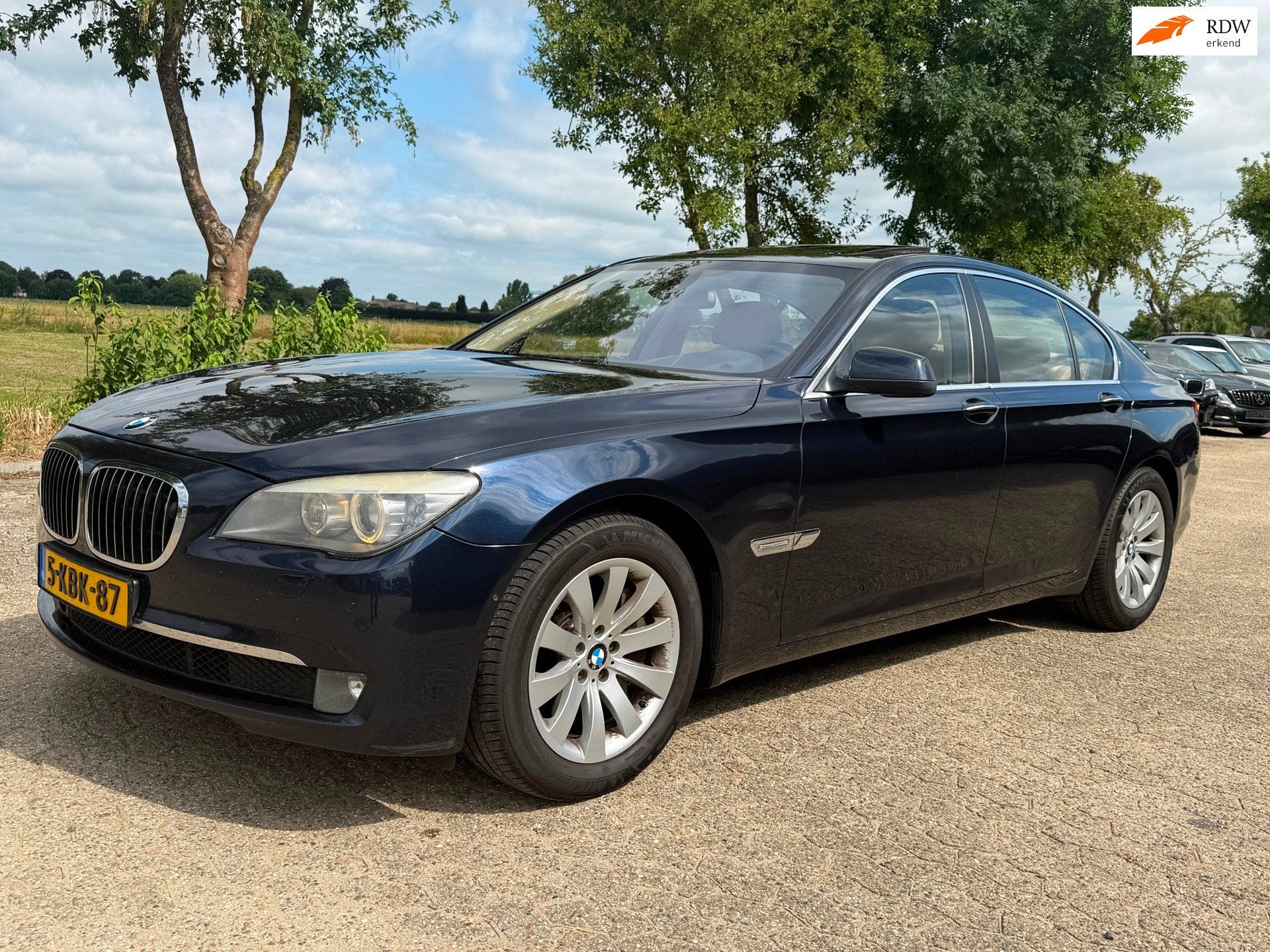 BMW 7-serie 750i High Executive/SoftClose Lees Tekst!, Auto's, BMW, Automaat, Euro 5, Achterwielaandrijving, Gebruikt