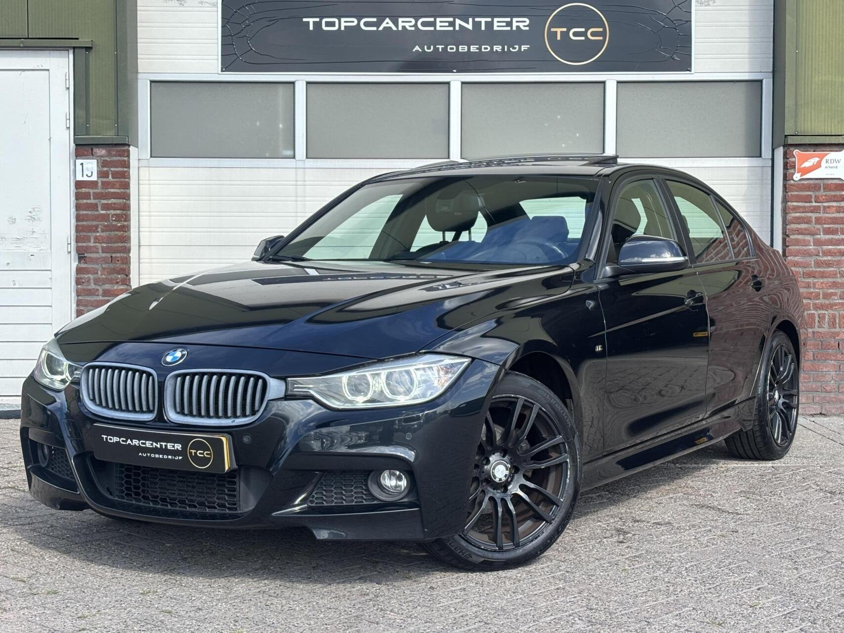 BMW 3-serie 316i High Exe/AUT/NAVI/STOELV/LEER/PARKS/APK/NAP, Auto's, Automaat, Gebruikt, Euro 6, 4 cilinders