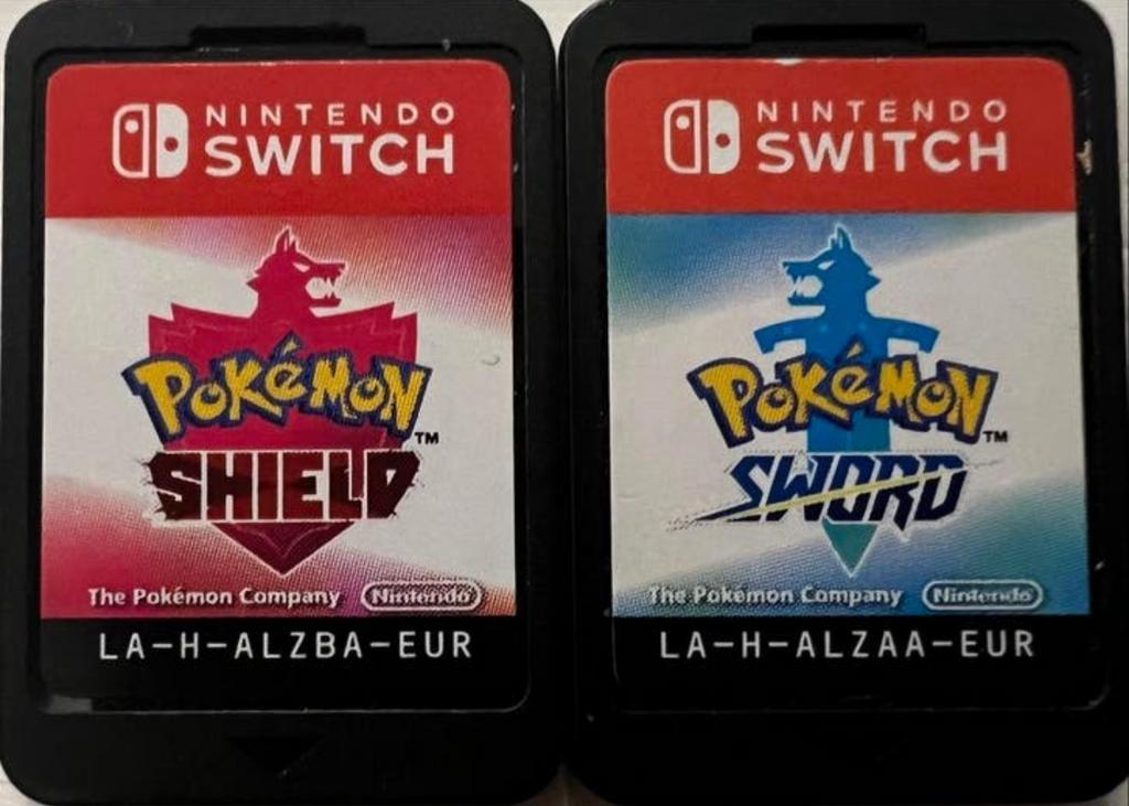 Pokémon Sword & Shield Nintendo Switch Games, Online, 1 speler, Ophalen of Verzenden, Zo goed als nieuw