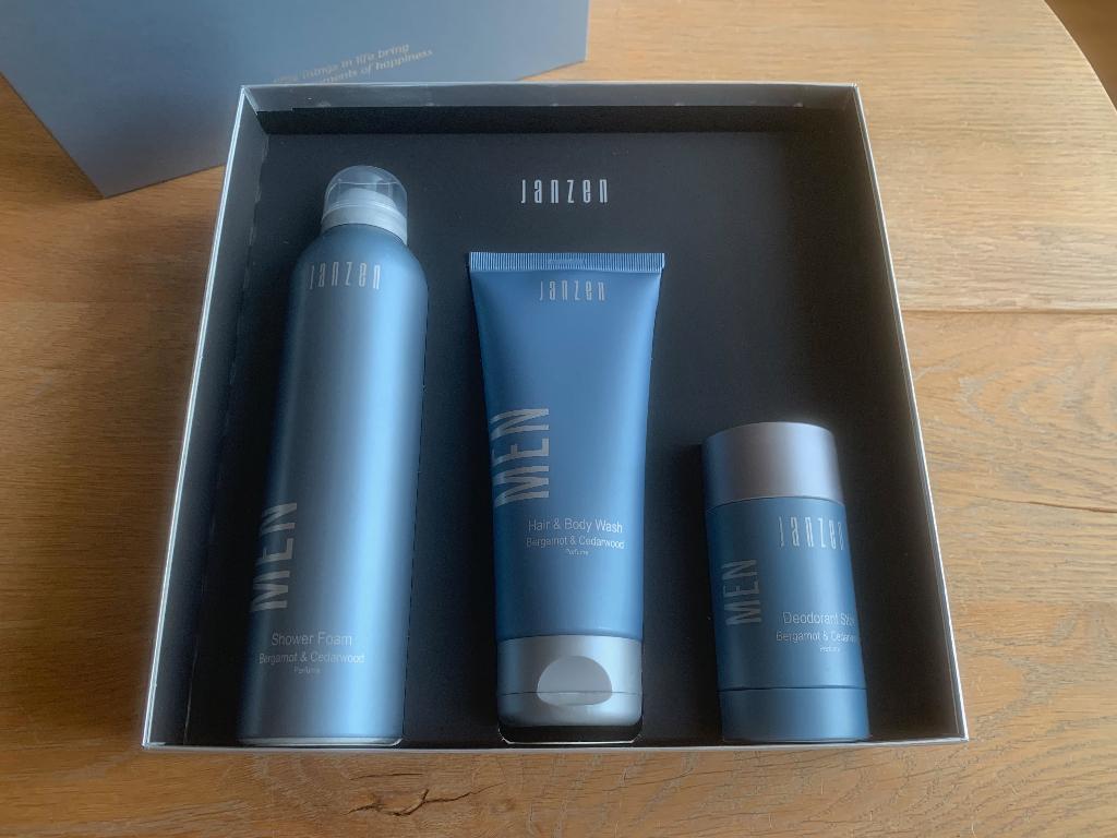 Janzen, Giftset Men (Nieuw), Ophalen of Verzenden, Nieuw, Bad & Douche