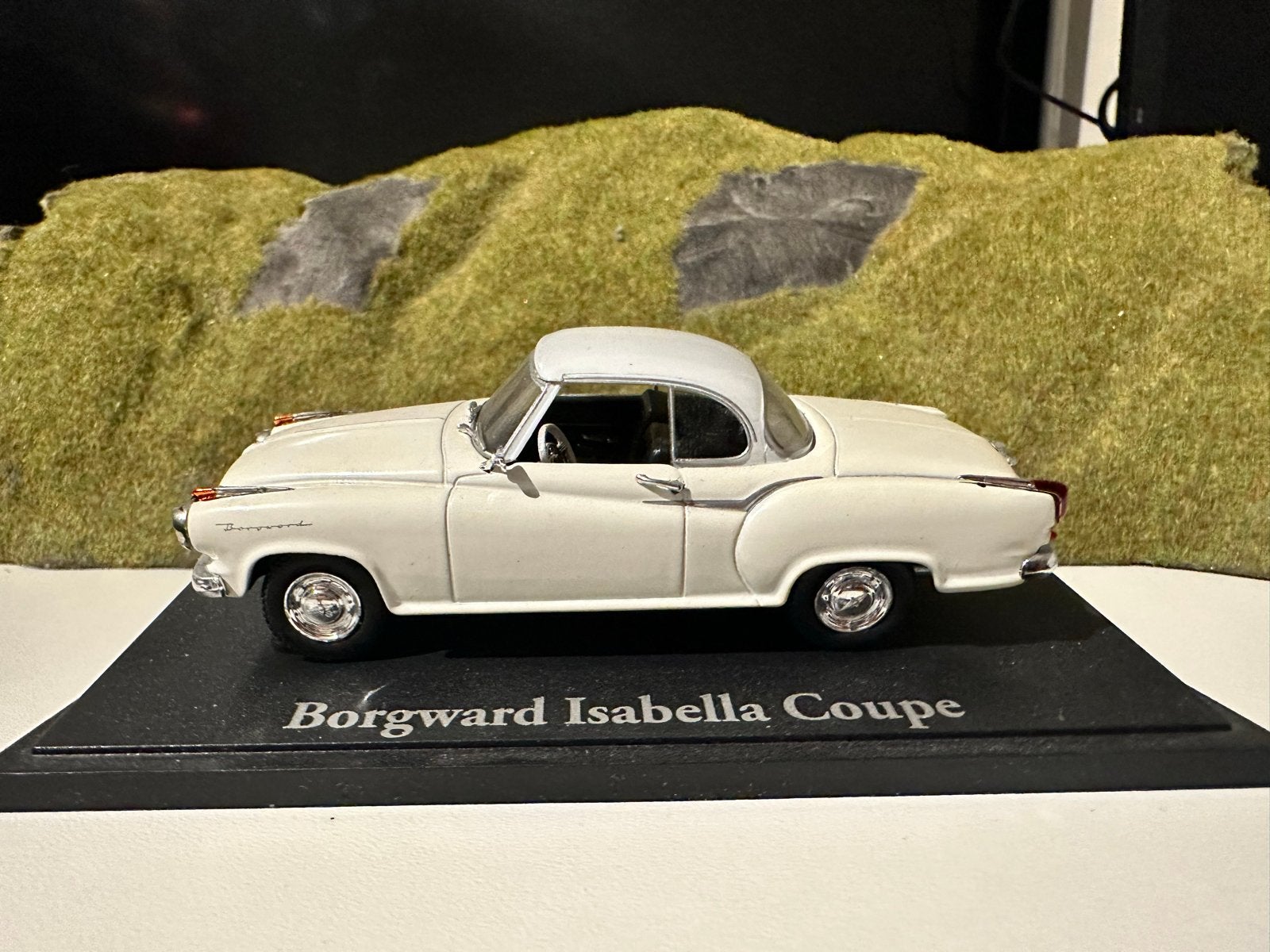 Borgward Isabella Coupé 1:43 Norev Modelauto, Hobby en Vrije tijd, Ophalen of Verzenden, Gebruikt, Auto, Norev