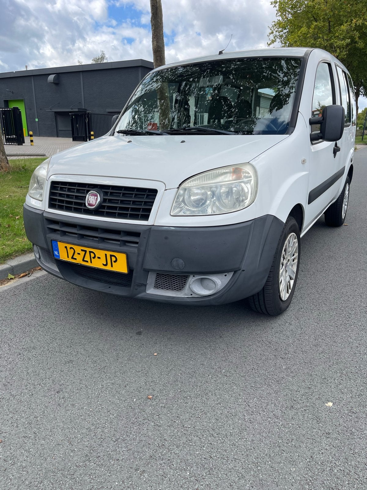 Fiat Doblò 1.4 | 141.975 km | APK tot aug. 2027, Auto's, Fiat, Voorwielaandrijving, Stof, Wit, Handgeschakeld