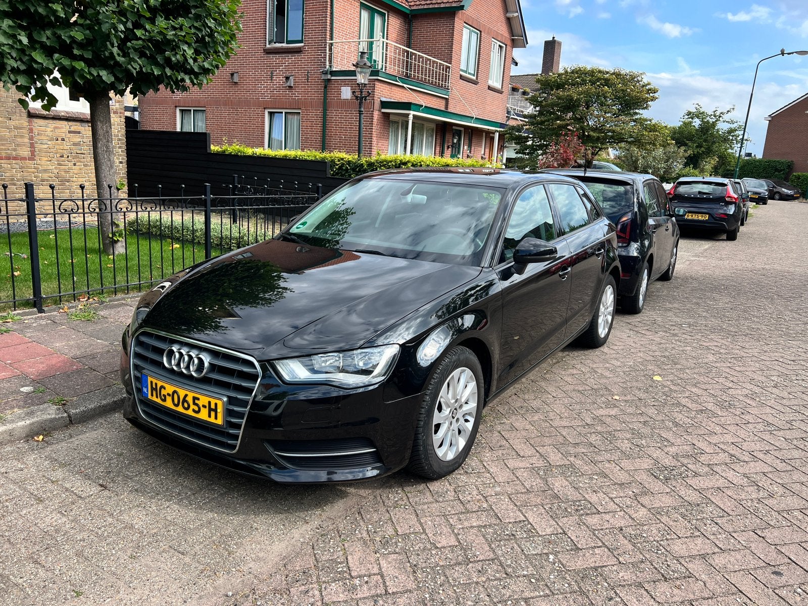 Nette Audi A3 1.6 TDI Sportback 2015 Zwart, Voorwielaandrijving, Stof, Euro 6, Zwart