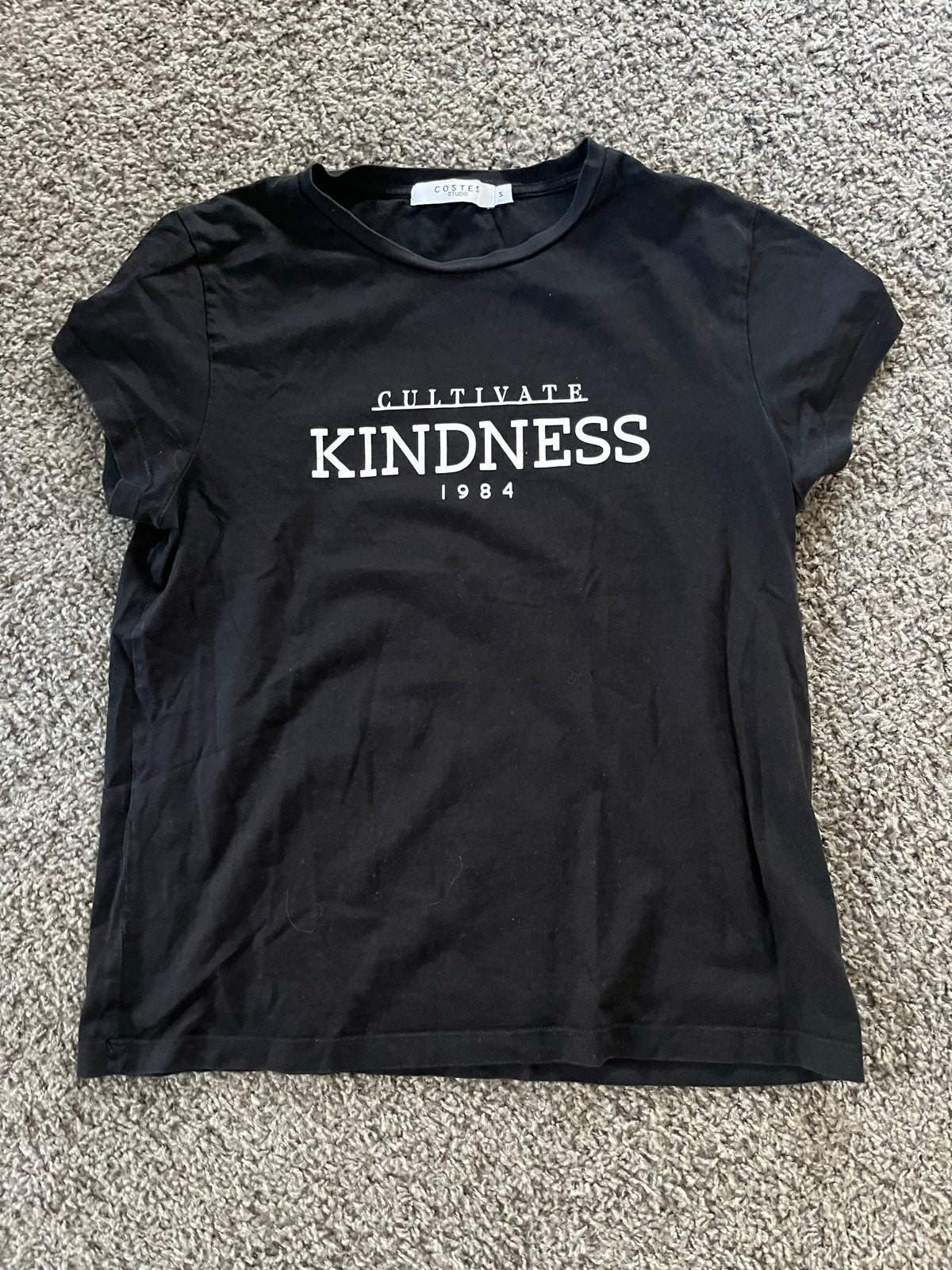 Zwart T-shirt met 'Cultivate Kindness' print - Maat S, Zwart, Ophalen of Verzenden, Korte mouw, Maat 36 (S)