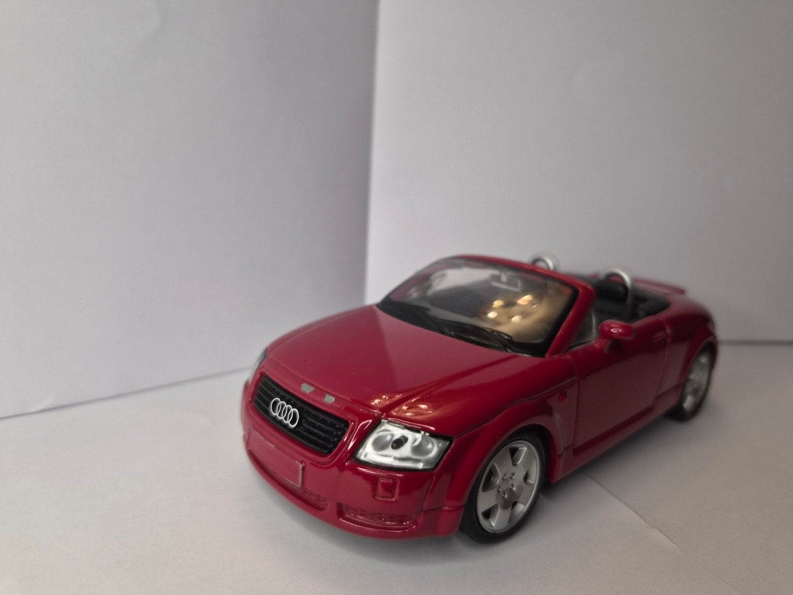 Rode Audi TT Cabriolet Modelauto maisto 1:24, Ophalen of Verzenden, Gebruikt, Auto, Overige merken