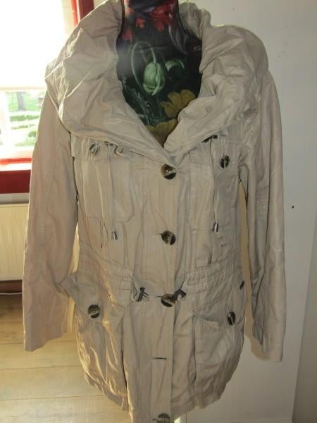 F765 Reset mt 42 jas jack beige tussenjas roezelkraag, Verzenden, Beige, Maat 42/44 (L), Zo goed als nieuw