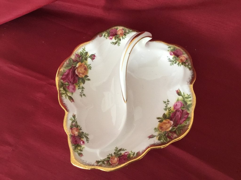 Royal Albert OLD COUNTRY ROSE  BONBONSCHAALTJE 🎁🎄🎁🎄🎁, Ophalen of Verzenden