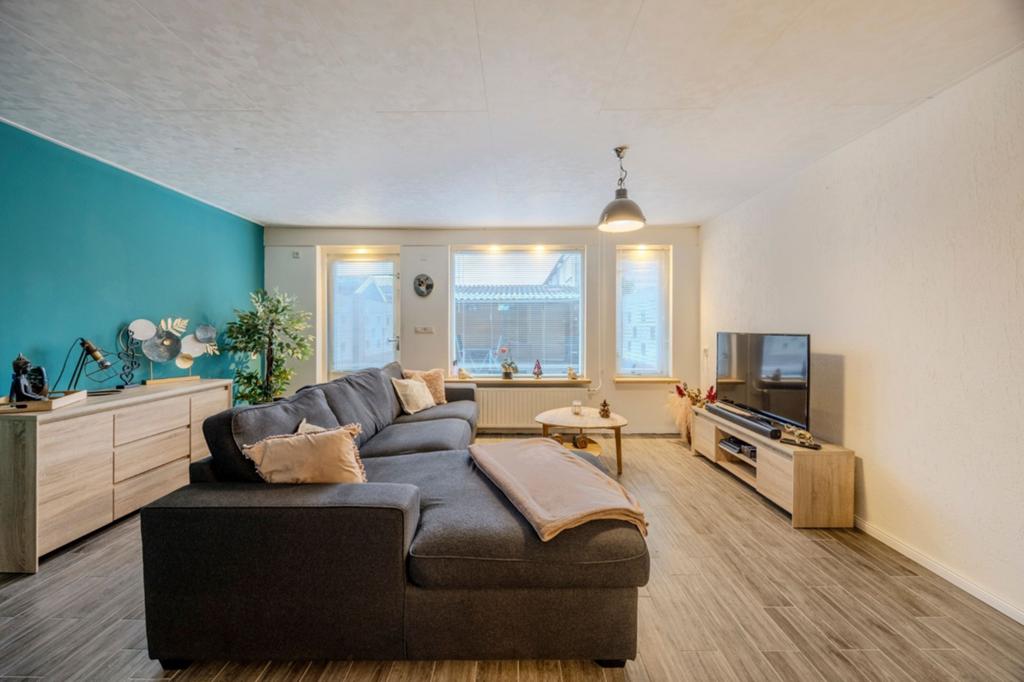 Mooie fijne bank, gebruikt maar in goede staat, Huis en Inrichting, Banken | Bankstellen, Gebruikt, Ophalen of Verzenden