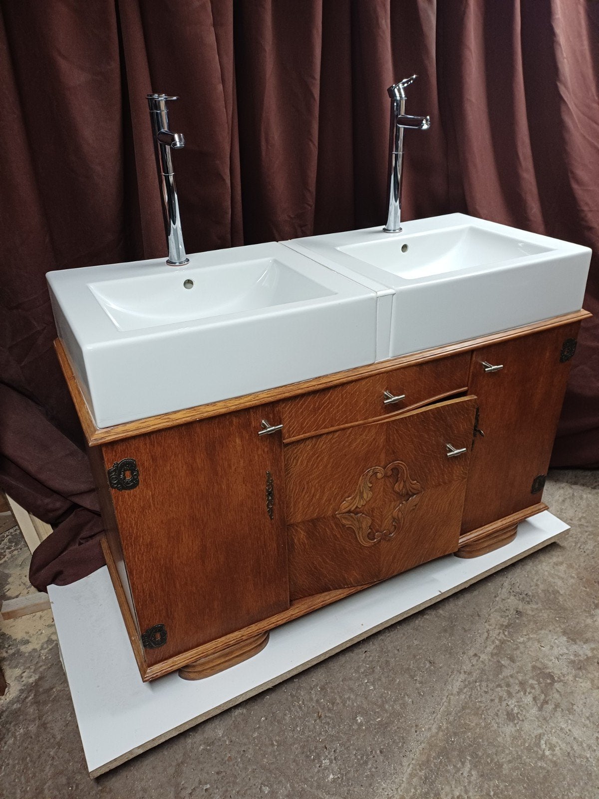 prachtig dubbel badkamermeubel van oud dressoir, Huis en Inrichting, Badkamer | Badkamermeubels, Ophalen, 25 tot 50 cm, Wastafelkast