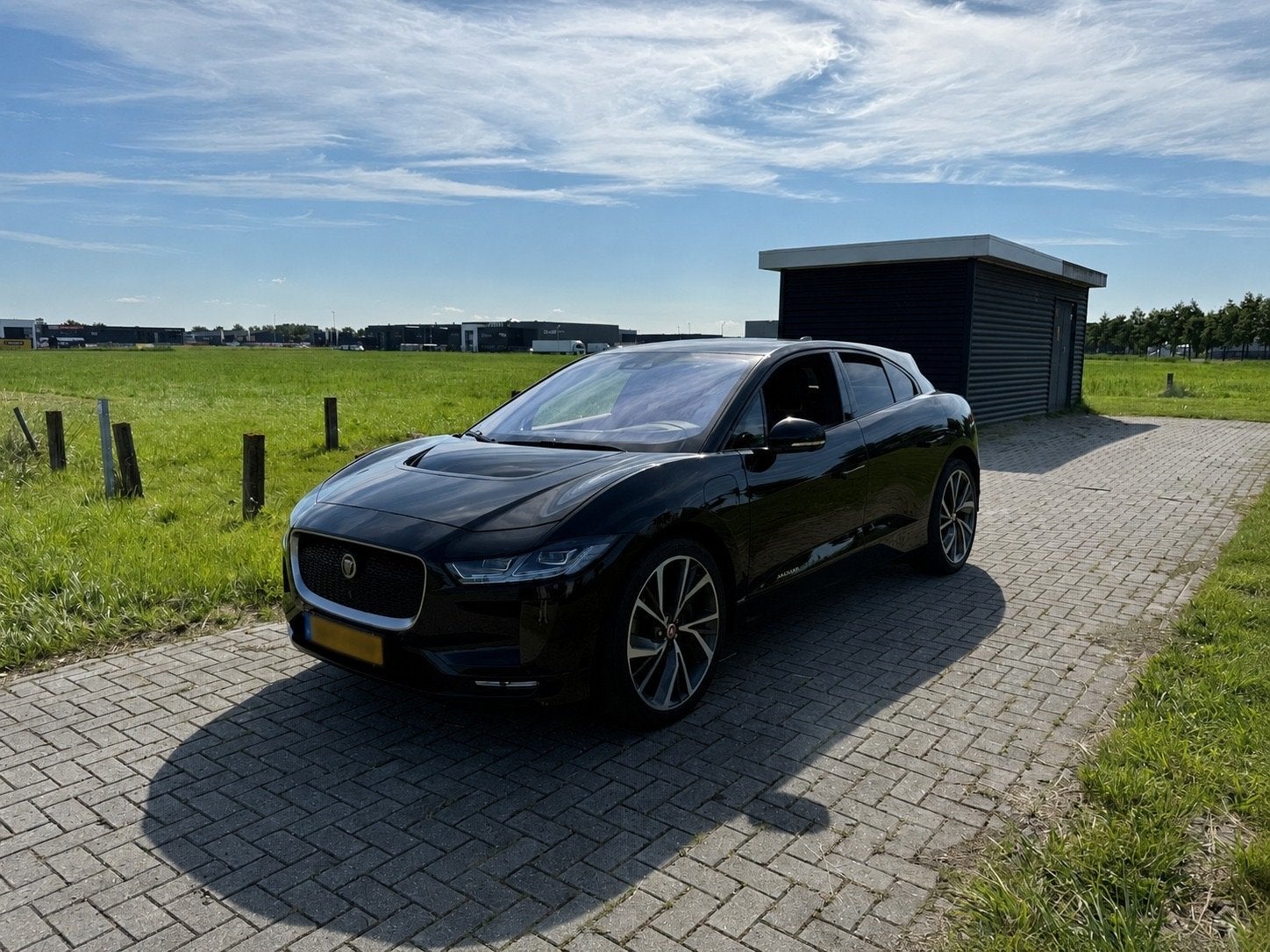 Jaguar I-Pace | LUCHT VERING | FULL OPTION | FIRST EDTION |, Auto's, Jaguar, Automaat, 0 cilinders, 2208 kg, Zwart