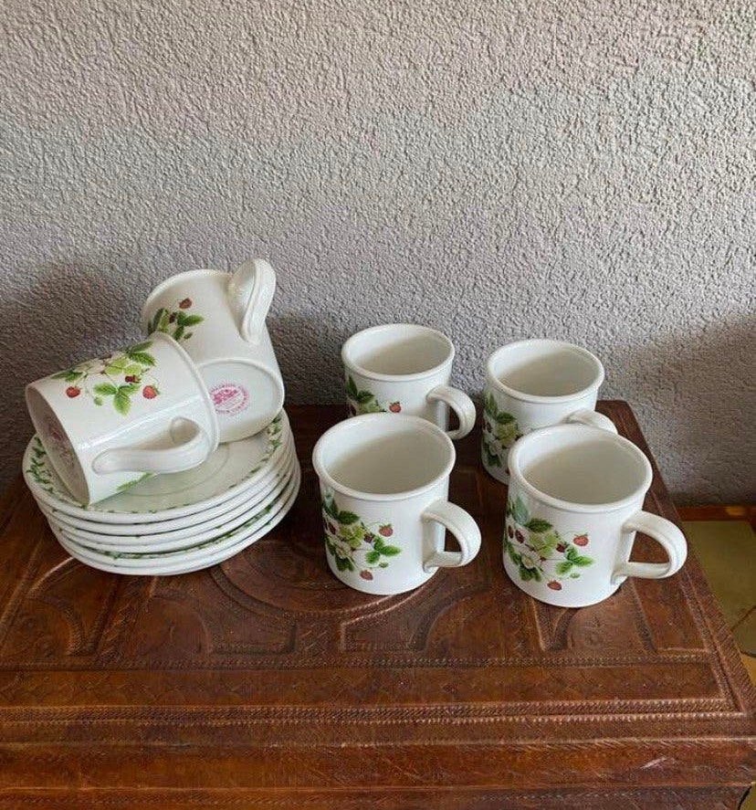Portmeirion Summer Strawberries – 6 kopjes & schotels, Overige merken, Vintage, Ophalen of Verzenden, Zo goed als nieuw