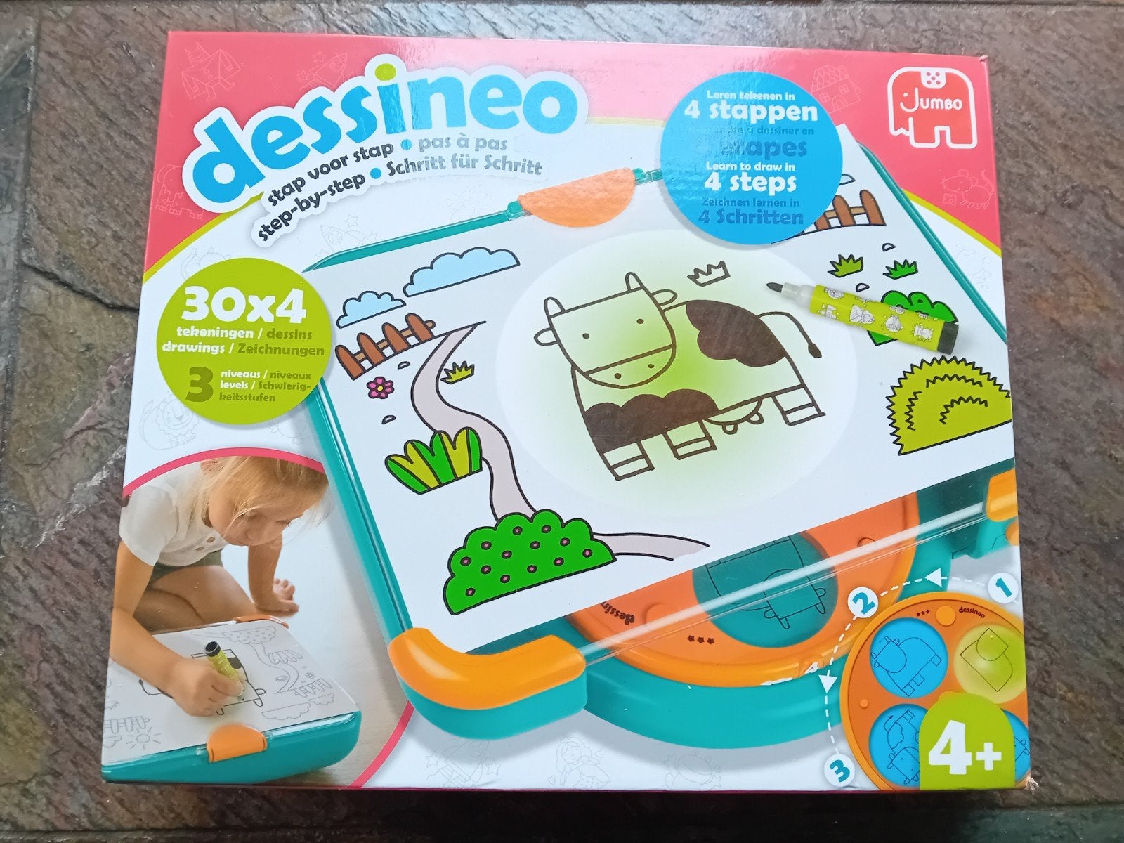 Jumbo Dessineo Tekenmachine - Leer Tekenen in 4 Stappen, Ophalen, Zo goed als nieuw, Knutselen