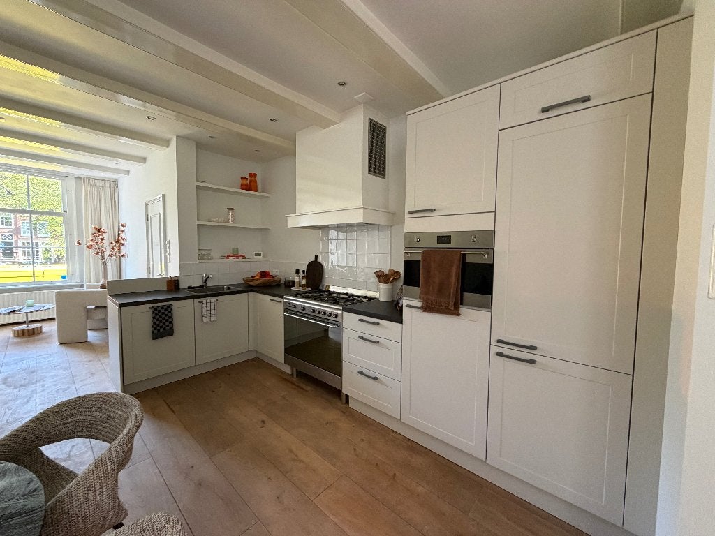 Complete keuken met Bosch en Smeg apparatuur, Ophalen, Gebruikt, Wit, Hoekkeuken