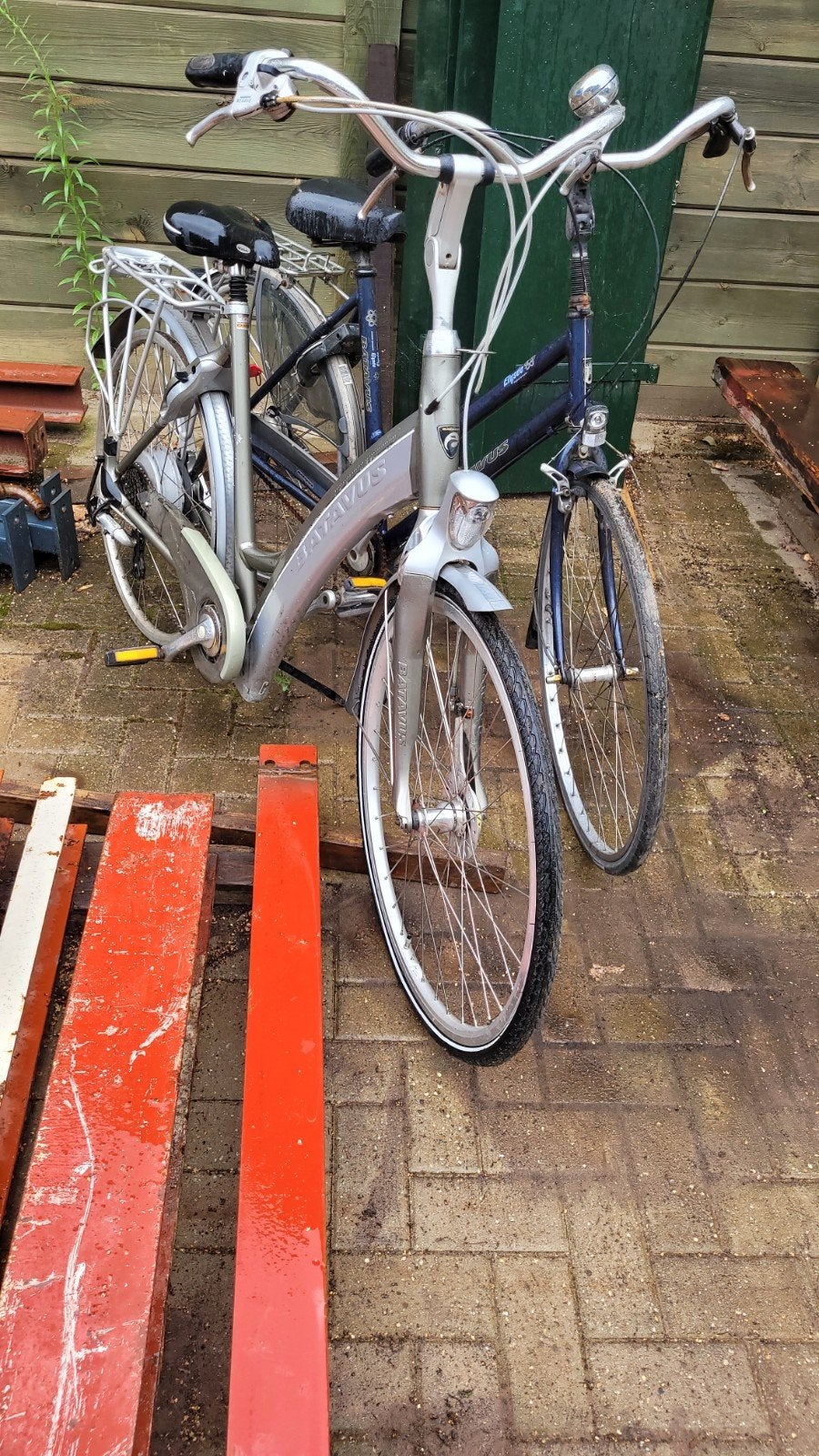 2 fietsen voor onderdelen., Ophalen, Gebruikt