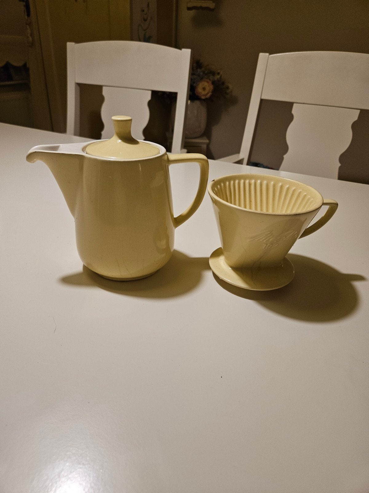 Vintage Melitta koffiekan en filterhouder - Crème, Beige, Ophalen of Verzenden, Steen/keramiek, Overige merken