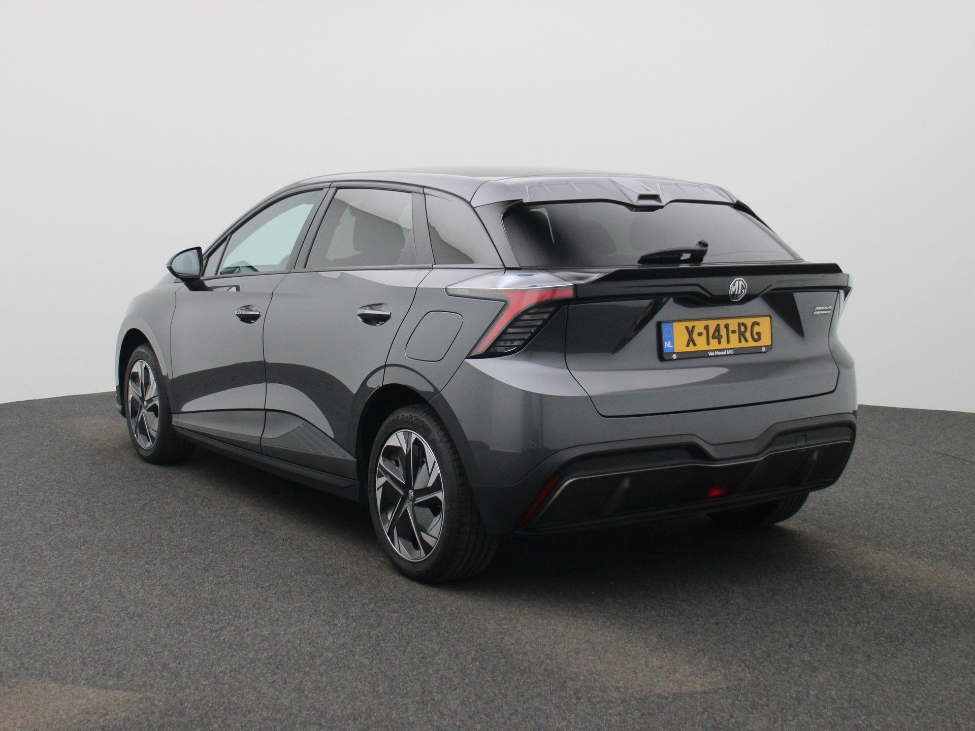 MG MG4 Electric Comfort 64 kWh | Proefrit alleen mogelijk op, Auto's, Automaat, 12 maanden, Gebruikt, Origineel Nederlands