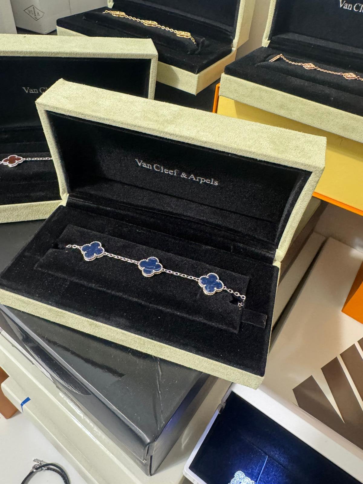 Van Cleef Bracelet blauw, Sieraden, Tassen en Uiterlijk, Ophalen of Verzenden, Nieuw, Blauw