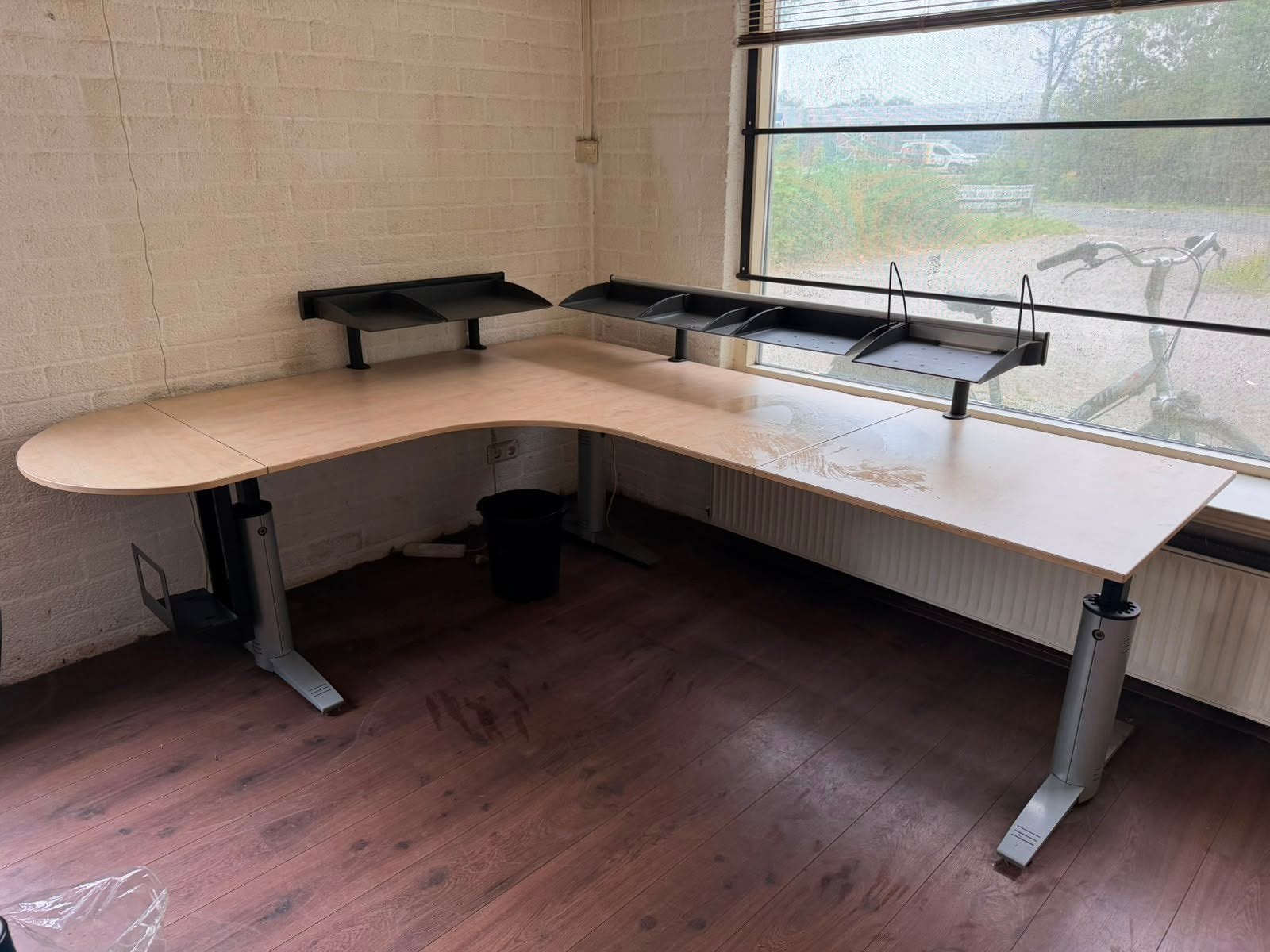 mooi groot hoek bureau / hoekbureau in Assen, Ophalen, Hoekbureau, Zo goed als nieuw, 200 cm