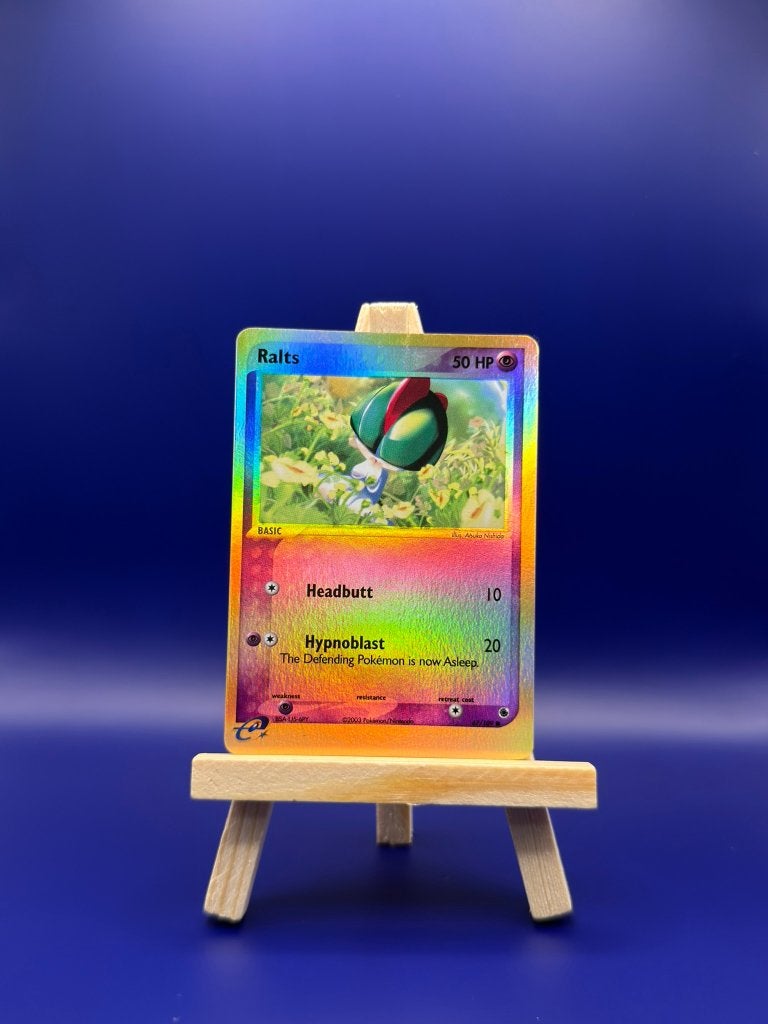 Ralts Reverse Holo 67/109 EX Ruby & Sapphire Pokemon kaart, Ophalen of Verzenden, Zo goed als nieuw