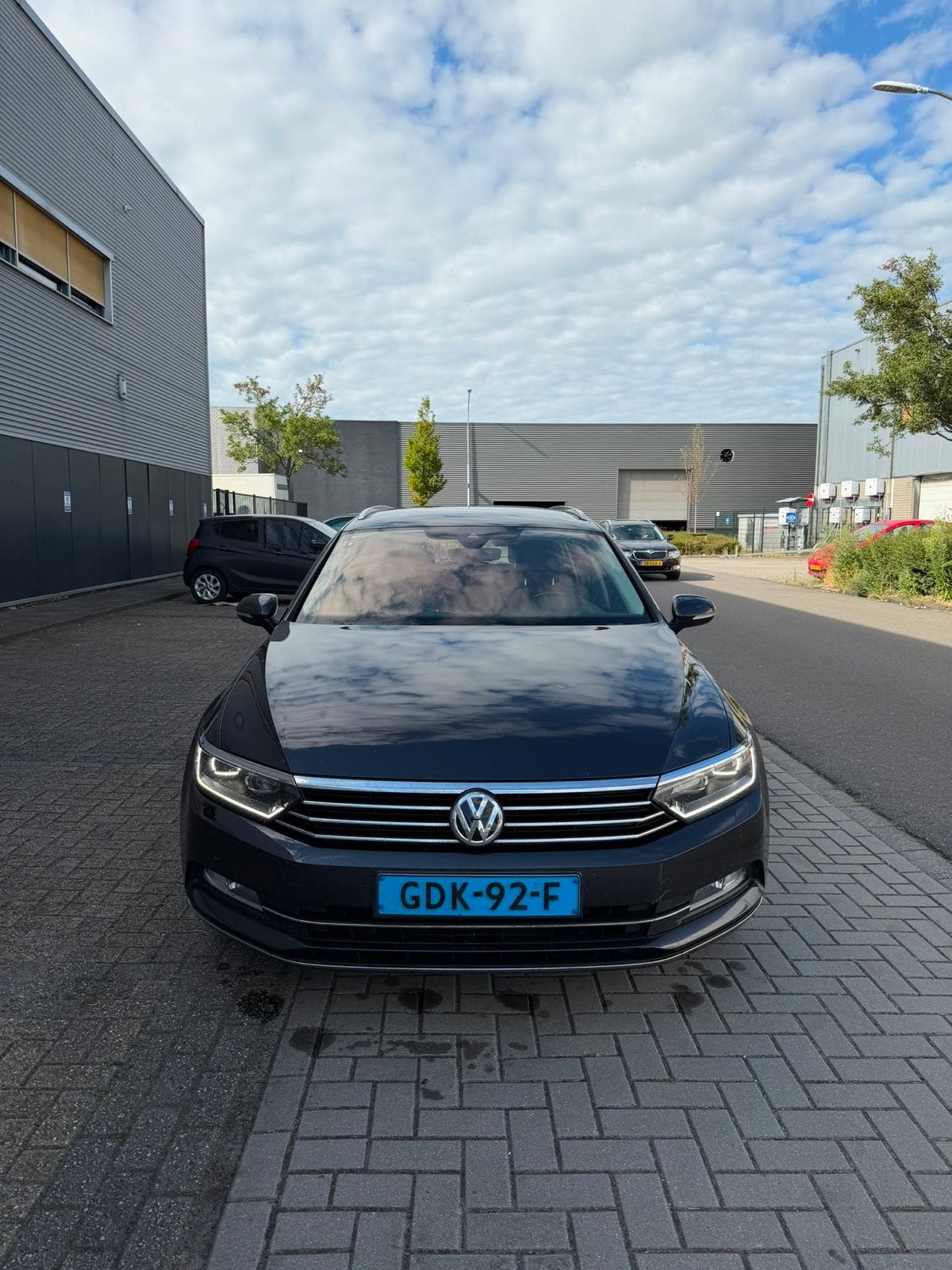 Taxiklaar Volkswagen Passat 1.6 TDI 120pk BM 2019 Grijs, Auto's, Voorwielaandrijving, 4 cilinders, Stationwagon, Particulier