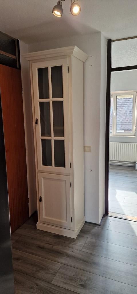 Witte vitrinekast met glazen deur, Ophalen, Met deur(en), 50 tot 100 cm, 25 tot 50 cm