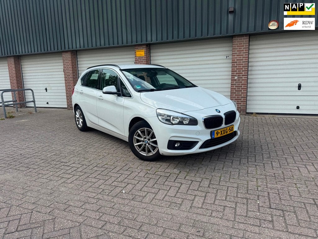 BMW 2-serie Active Tourer 218i Executive Clima Trekhaak APK, Auto's, BMW, Bedrijf, Te koop, 2-Serie Active Tourer, ABS, Airbags
