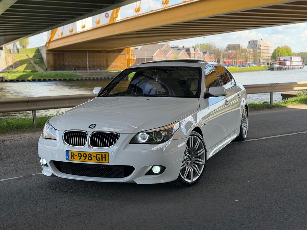 BMW 550i LCI M Pakket LPG JDM Softclose Head-Up Schuifdak, Automaat, Bi-Xenon koplampen, Achterwielaandrijving, 8 cilinders