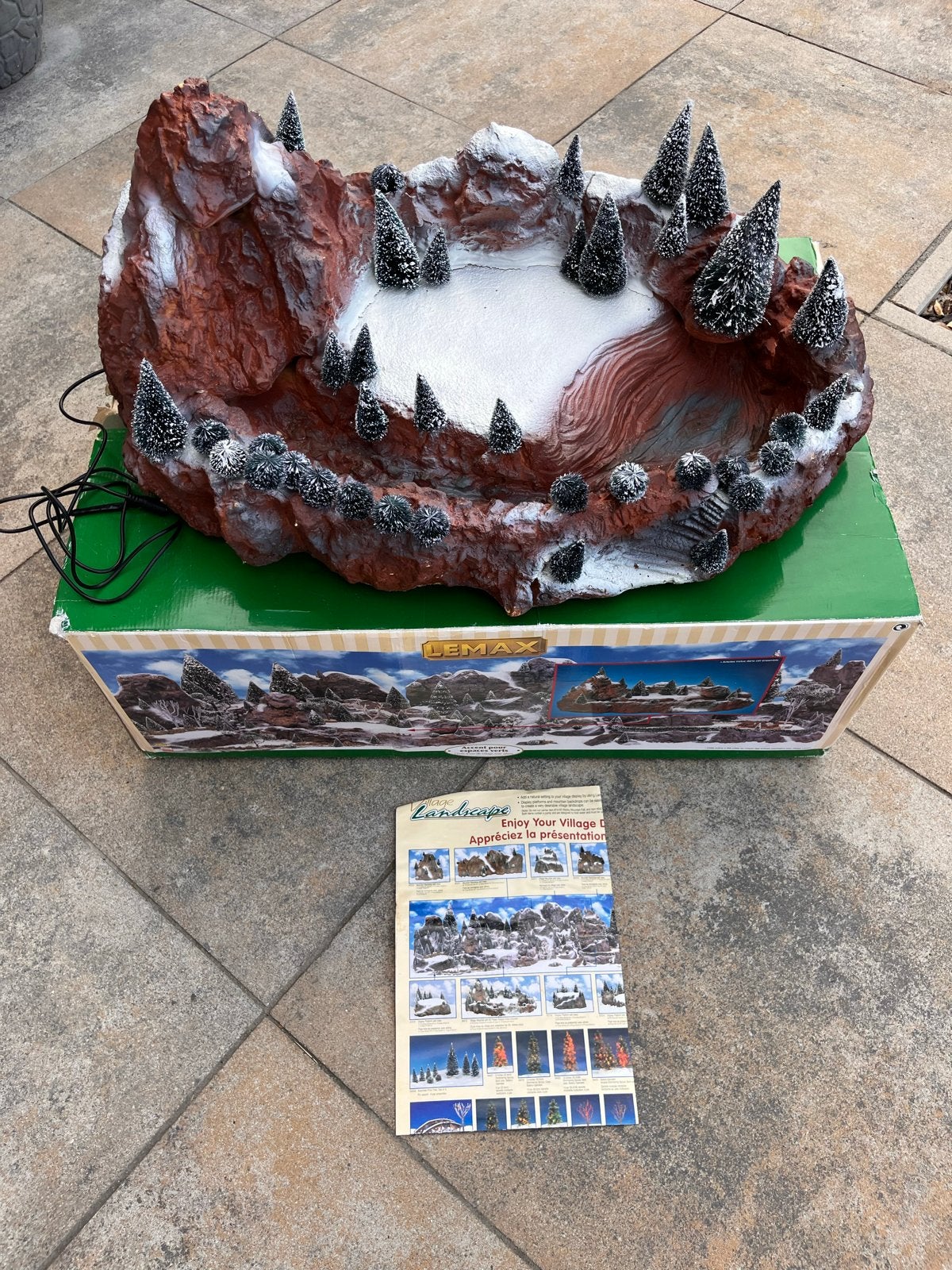 Lemax village waterval 1998 werkend! Nieuwe pomp op 4,5 volt, Diversen, Kerst, Ophalen of Verzenden, Gebruikt