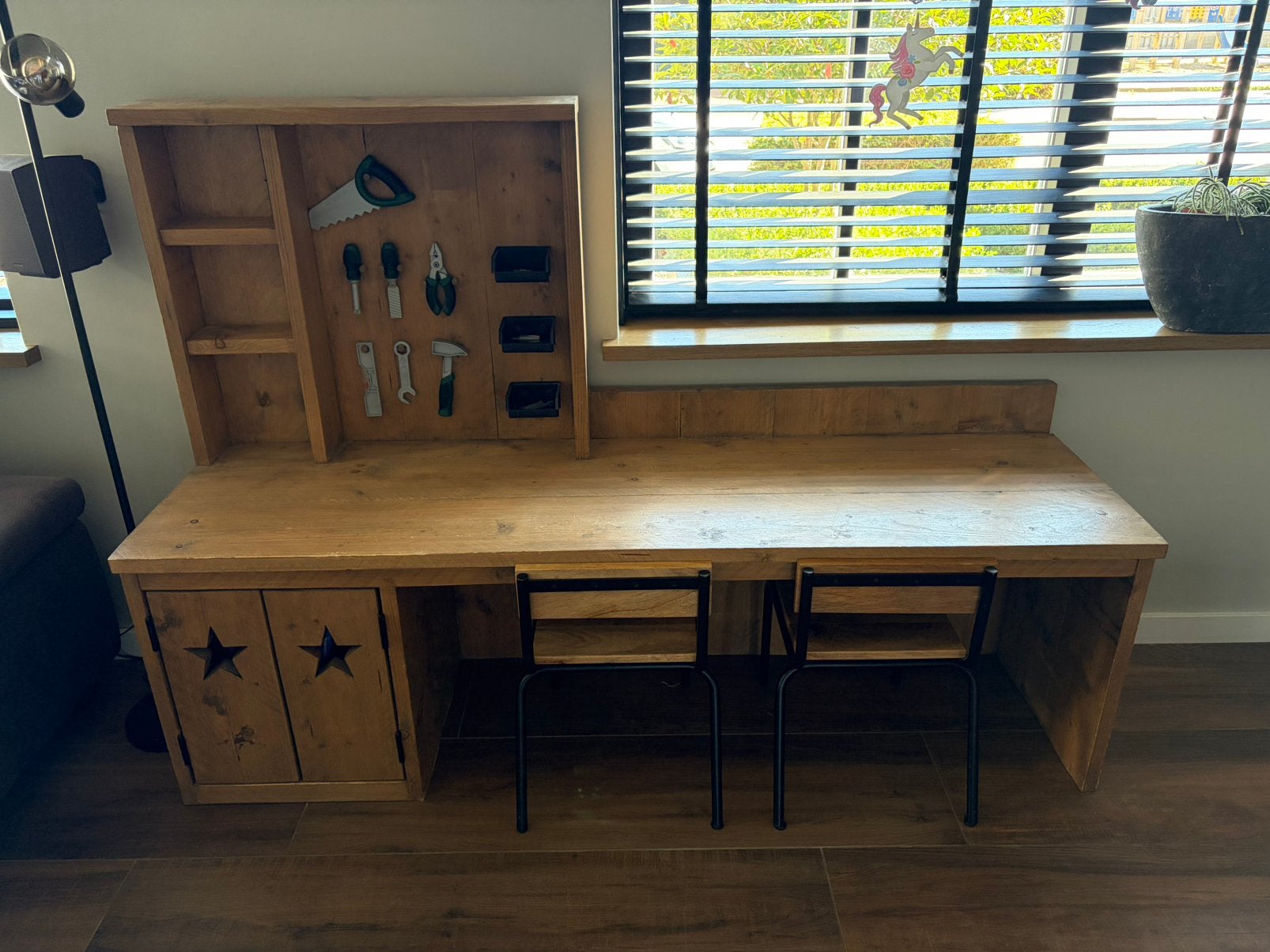 Steigerhouten speeltafel/werkbank met stoelen, Ophalen, Gebruikt, Stoel(en)