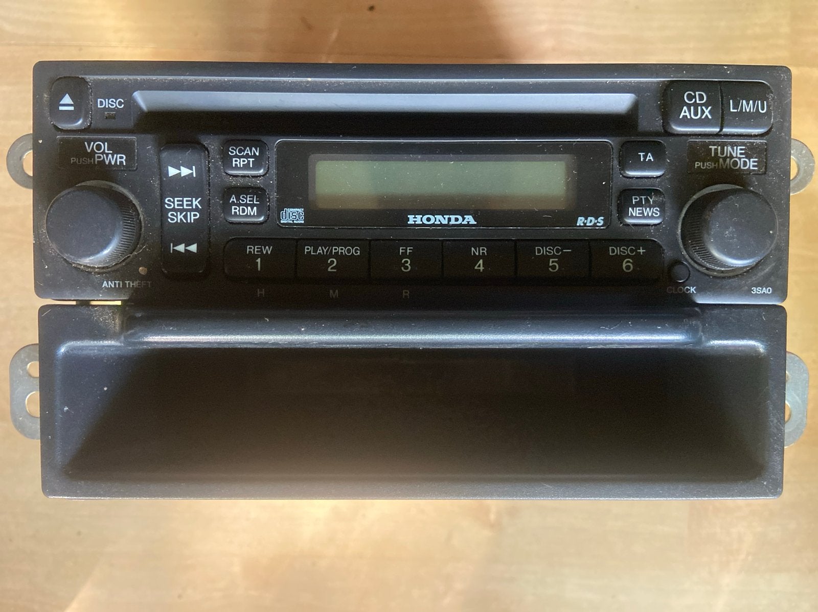 Honda autoradio met CD-speler - Origineel Pioneer, Ophalen of Verzenden, Zo goed als nieuw