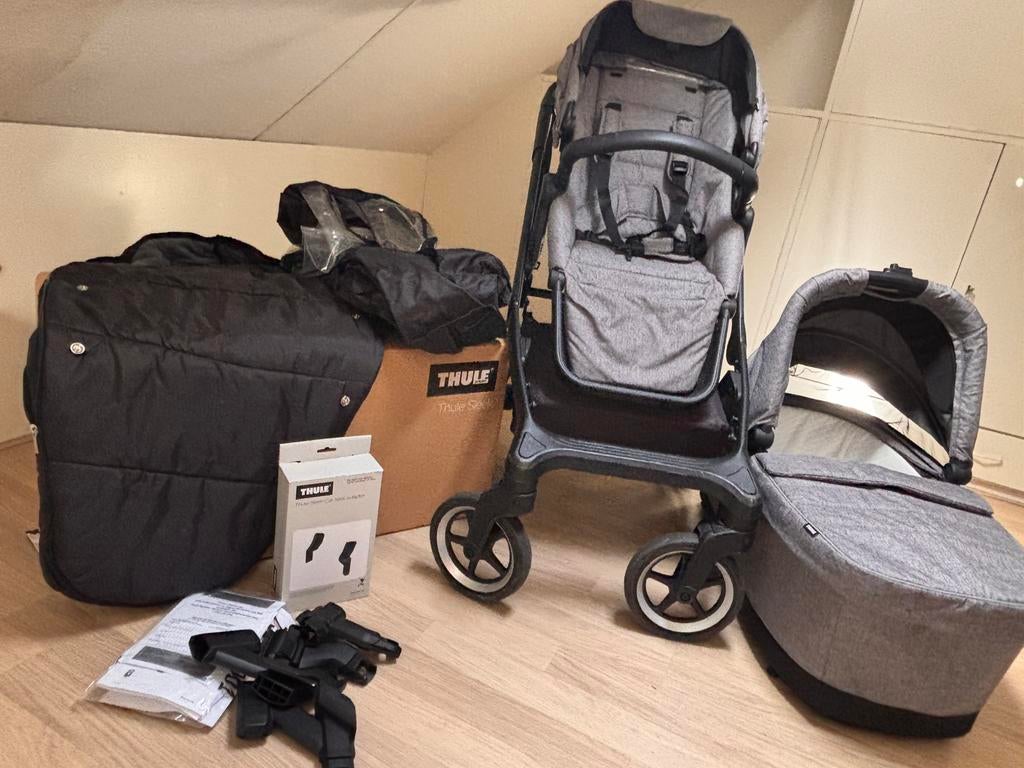 Zeer complete Thule Sleek Grey Black, Gebruikt, Duowagen, Combiwagen, Ophalen