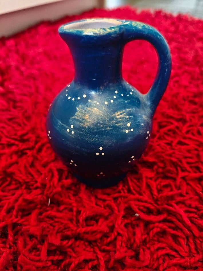 Houten blauwe miniatuur kan met witte stippen, Overige typen, Overige onderwerpen, Blauw, Minder dan 20 cm