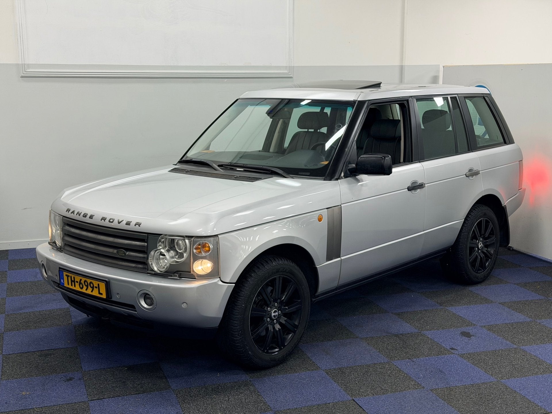 Land Rover Range Rover 4.4 V8 Vogue / NETTE AUTO / RIJDT SCH, Auto's, Automaat, Gebruikt, 8 cilinders, Bedrijf