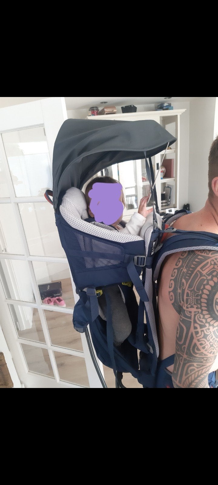 Te HUUR Comfortabele baby draagzak voor wandelingen, Kinderen en Baby's, Babydragers en Draagdoeken, Overige merken, Gebruikt