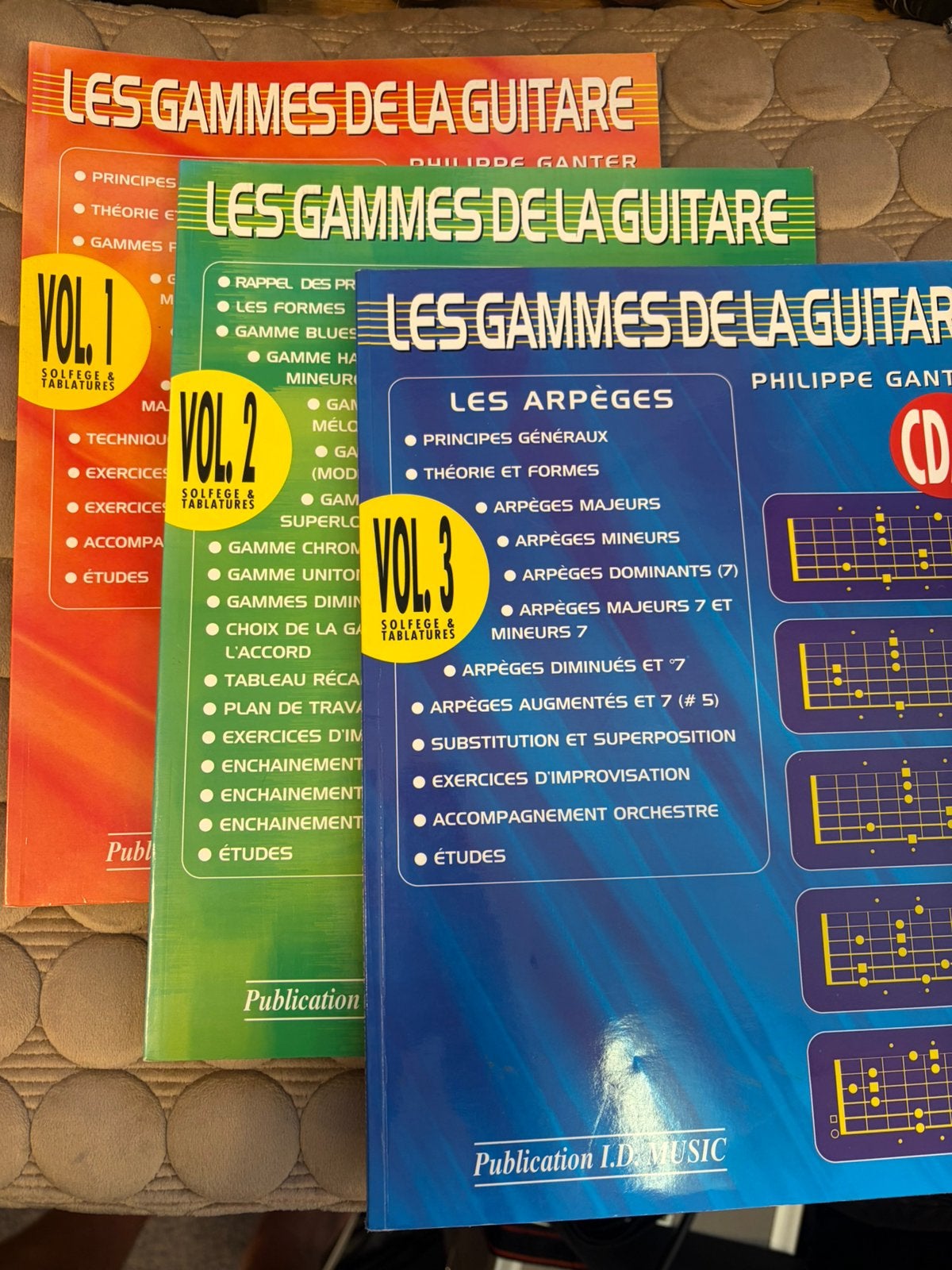 Complete cursus gitaarspelen Franstalig, Muziek en Instrumenten, Bladmuziek, Ophalen of Verzenden, Zo goed als nieuw, Les of Cursus