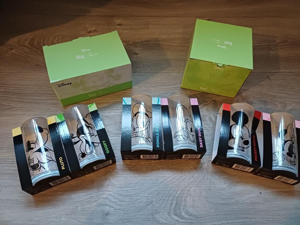 Disney servies Nieuw! Glazen mokken en schaaltjes, Verzamelen, Ophalen, Mickey Mouse, Nieuw, Servies