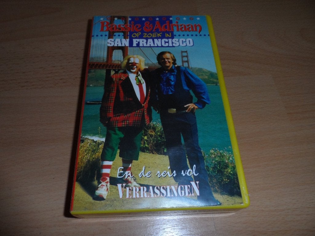 BASSIE EN ADRIAAN VIDEOBAND, Ophalen of Verzenden, Gebruikt
