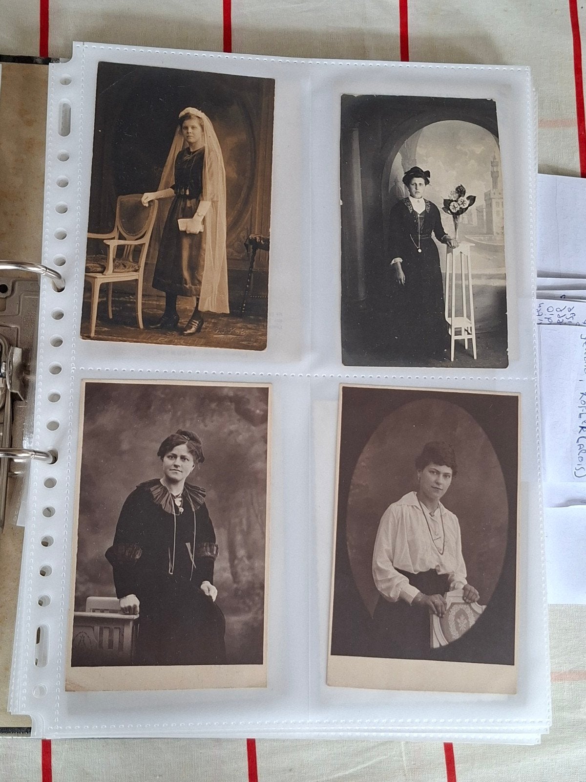 Verzamelaar zoekt partijen fotokaarten 1900-1960 (120+), Verzenden