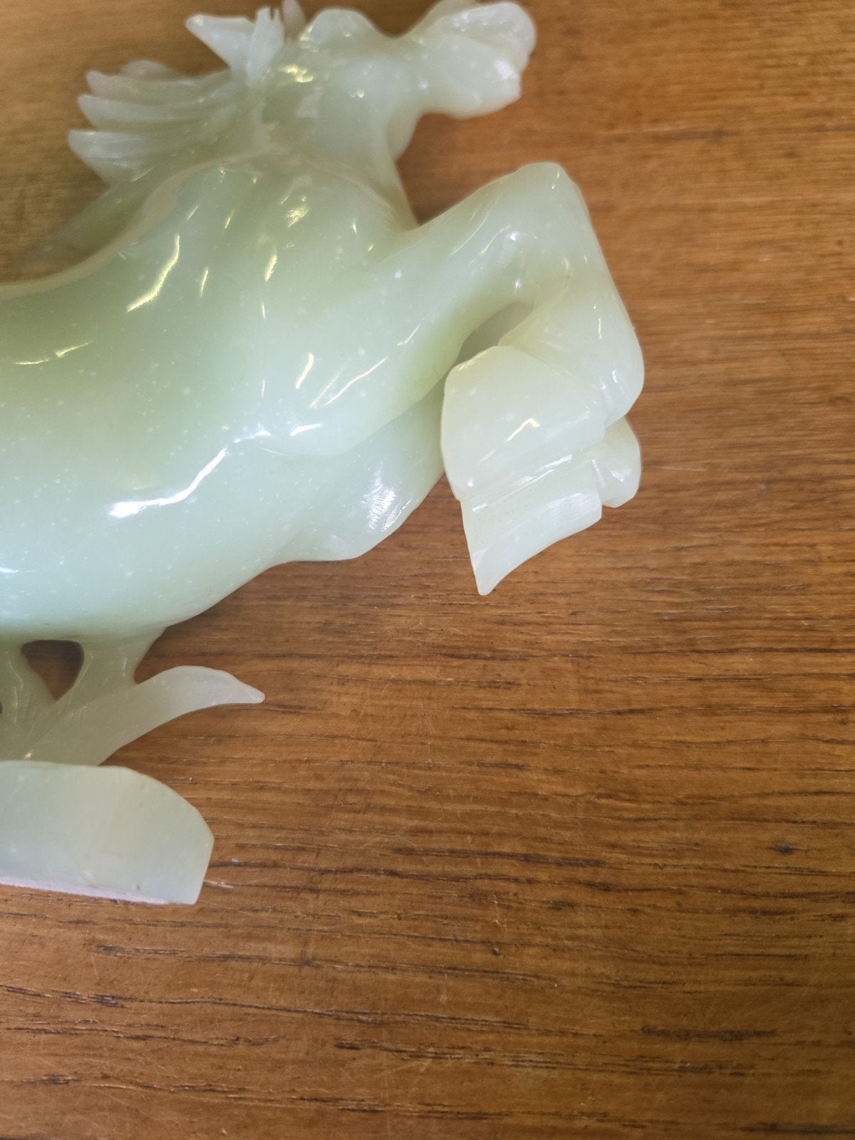oud chinees galopperend paard jade, Antiek en Kunst, Natuurlijk materiaal, Ophalen of Verzenden, Groen, China