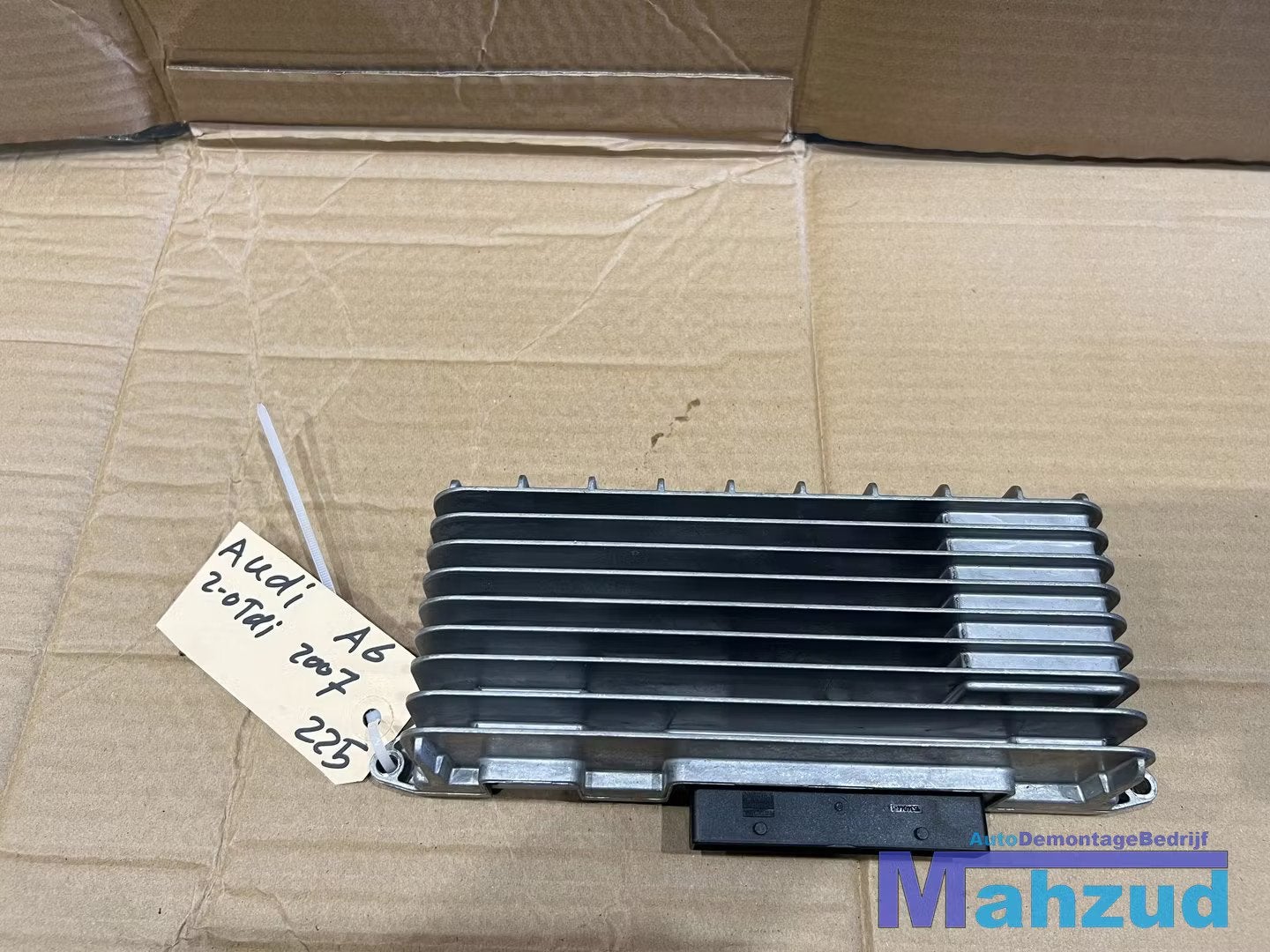 AUDI A6 C6 Radio versterker 4F0910223H 2004-2011, Gebruikt, AUDI AG, Auto-Union-Strasse 1
85045  Ingolstadt, DE, Kundenbetreuung@audi.de