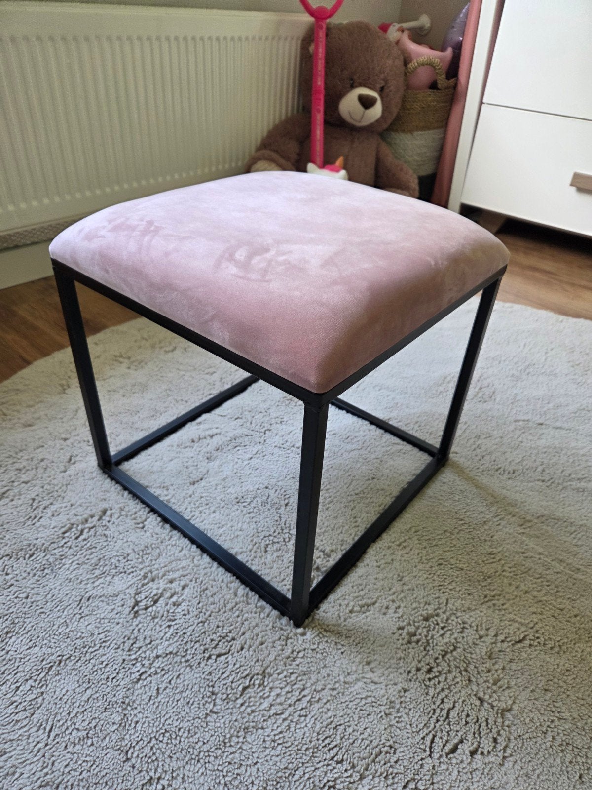 Roze poef, Huis en Inrichting, Banken | Voetenbanken en Poefen, Ophalen, Minder dan 50 cm, Rond, Minder dan 50 cm