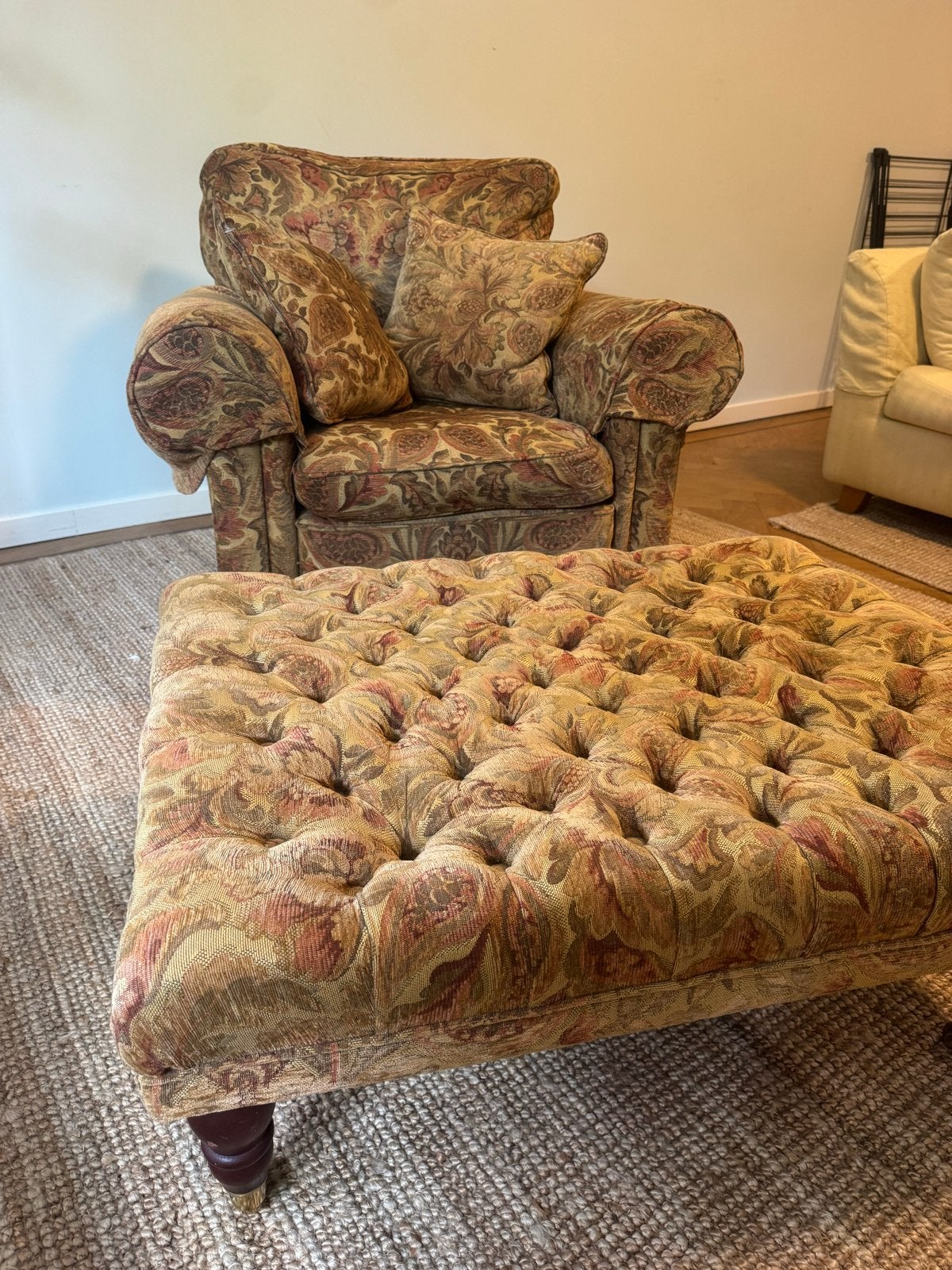 Engelse vintage stoel en hocker, Ophalen, Zo goed als nieuw, Bruin, Eén