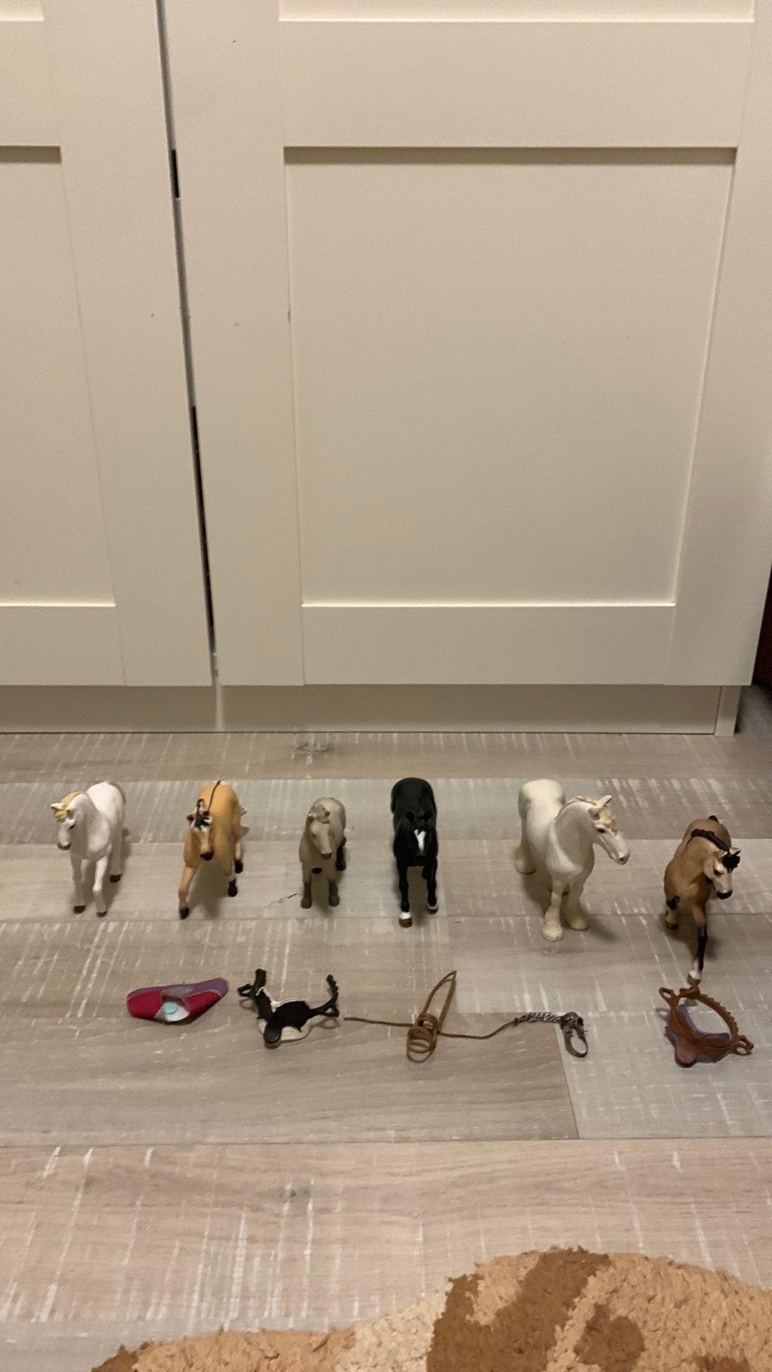 6 schleich paarden met spullen, Ophalen of Verzenden, Zo goed als nieuw