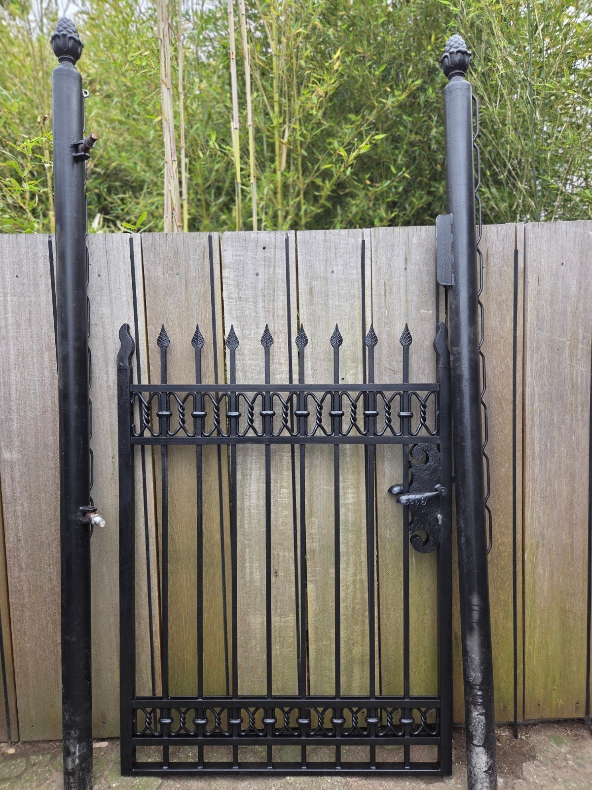 Supermooie massieve poort, Tuin en Terras, Tuinpoorten, Ophalen, IJzer, 200 cm of meer, Draaipoort