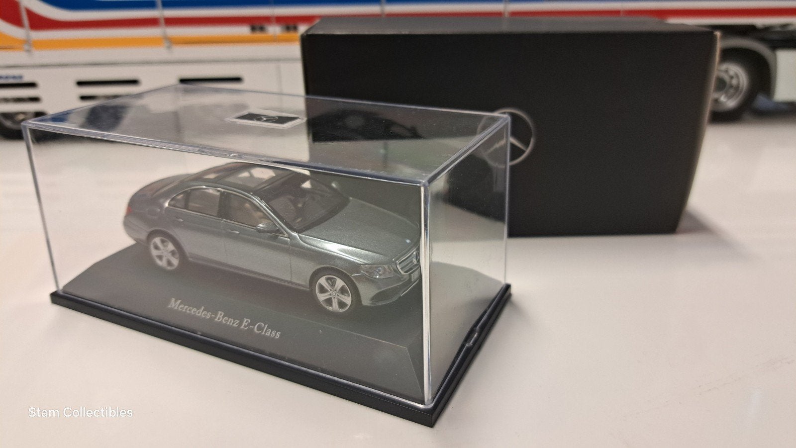 Kyosho Mercedes-Benz W213 E-Class Selenit Grau Metallic, Hobby en Vrije tijd, Modelauto's | 1:43, Zo goed als nieuw, Auto, Kyosho