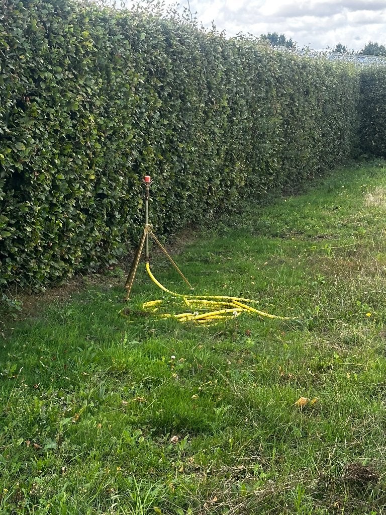Sproeier + bijbehorende slang. (30 meter totaal ongeveer), Tuin en Terras, Ophalen, Gebruikt, Overige typen