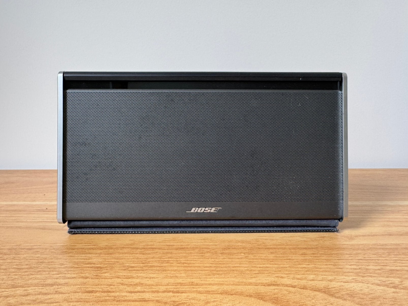 Bose SoundLink Bluetooth Mobile Speaker II + EU Adapter, Audio, Tv en Foto, Luidsprekers, Gebruikt, Afstandsbediening, Ophalen of Verzenden