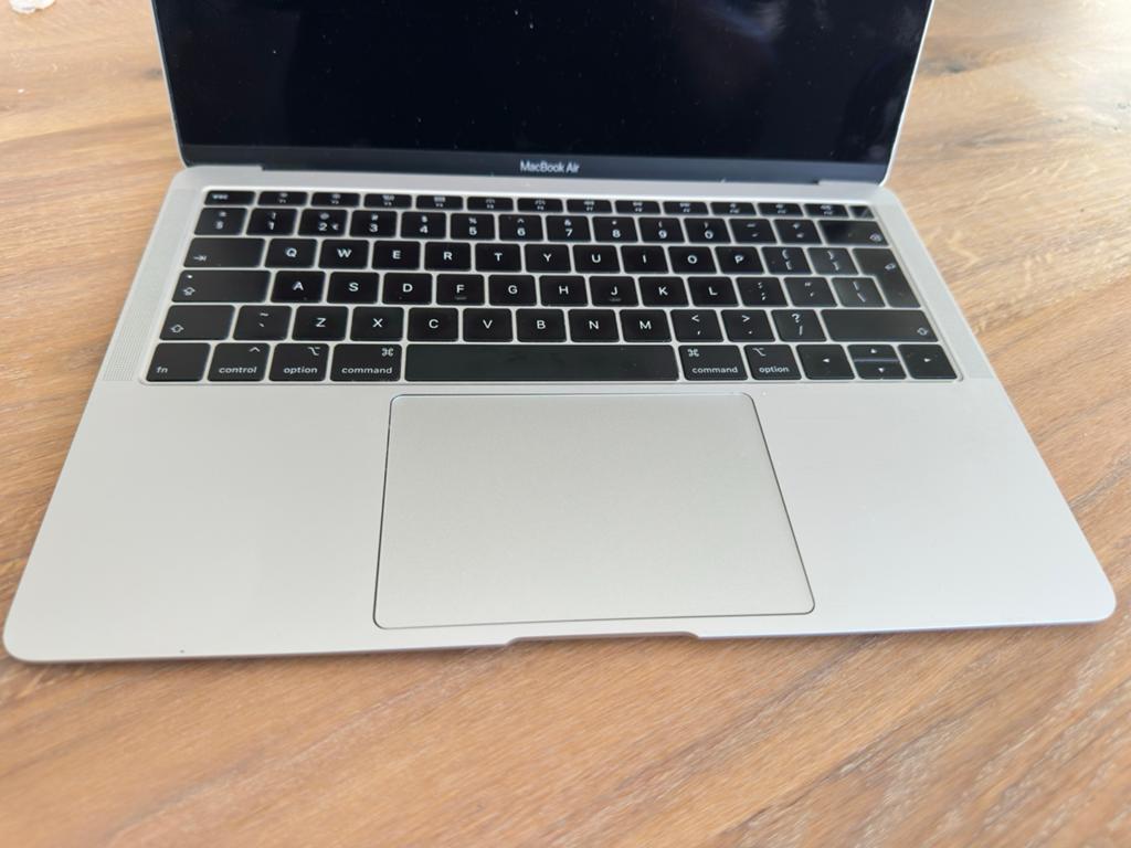 MacBook Air 13 inch 2019 1.6 i5 8GB 128GB met doos en lader, Computers en Software, Apple Macbooks, Gebruikt, MacBook Air, 13 inch