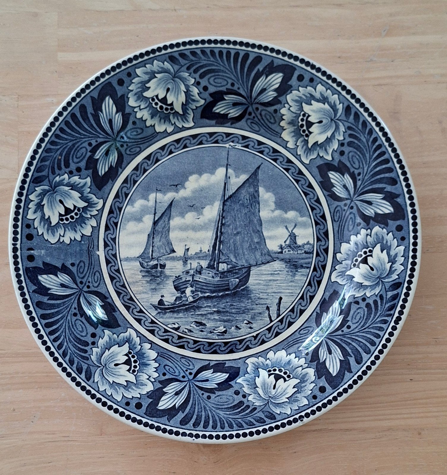 Wandbord blauw :  Societé Ceramique Maestricht, Antiek en Kunst, Antiek | Wandborden en Tegels, Ophalen of Verzenden